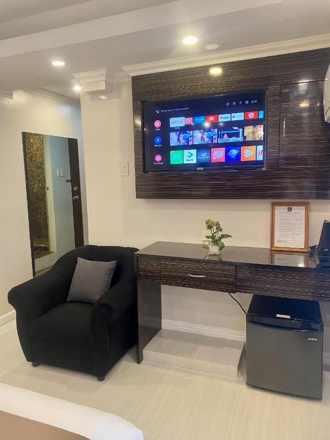 Makati Isabela Luxury Apartment Manila Bagian luar foto