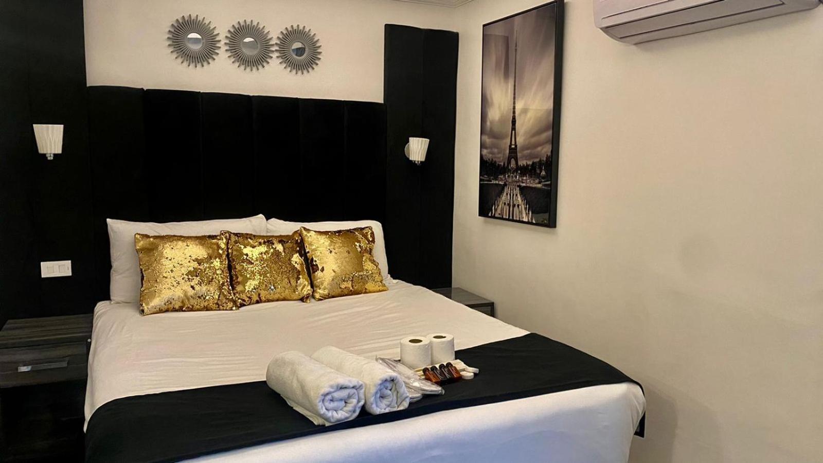Makati Isabela Luxury Apartment Manila Bagian luar foto