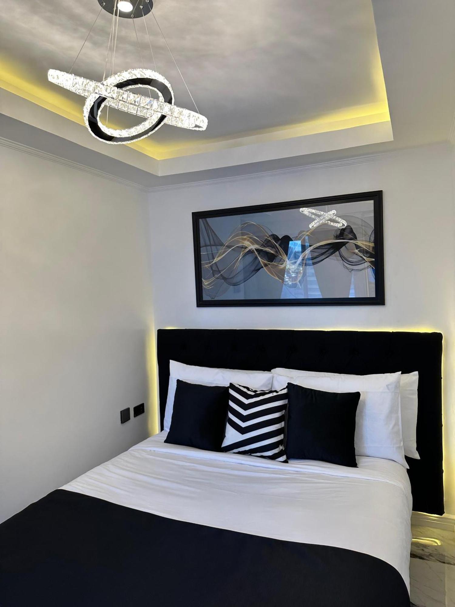 Makati Isabela Luxury Apartment Manila Bagian luar foto